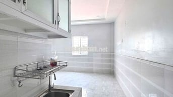 Phòng Trọ Máy Lạnh Ngay Trung Tâm Q7