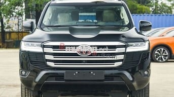 Toyota Land Cruiser 3.5 V6 2025 + Quà Tặng