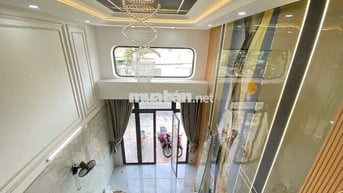 Bán nhà HXT, sát MT: 8x4m, SHR, 2 tầng, vào ở ngay