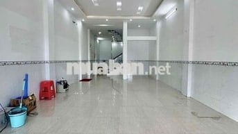 Nhà trệt 2 lầu 4PN đường Trần Bạch Đằng (đối diện ĐHYD) 18tr (tl)