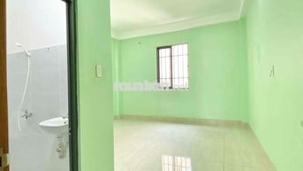 Giữa Ueh B và N Văn hiến Chỉ tính điện nước Cửa sổ trời siêu thoáng