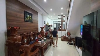 Nhà hxh 8m Lê Đức Thọ - 3 tầng BTCT bán gấp