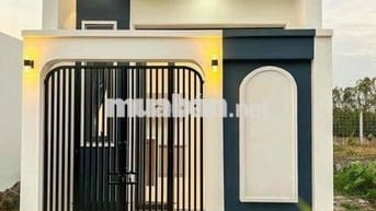 CẦN BÁN NHÀ MỚI XÂY C4 – NGAY CẦU BẠCH ĐẰNG . VỊ TRÍ ĐẸP, KHÍ HẬU MÁT