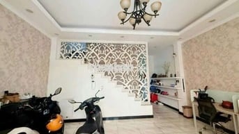 NHÀ 3 TẦNG ĐẸP — HẬU GIANG PHƯỜNG 12  (5,6m x 14m)