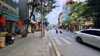 Siêu Phẩm mặt phố Khâm Thiên, 1 mặt phố, 1 mặt ngõ, kinh doanh đỉnh.