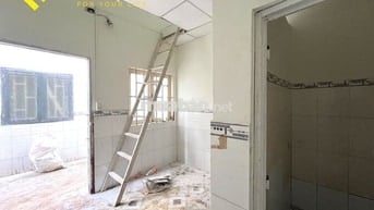 DÃY TRỌ TRUYỀN THỐNG Mới (sẵn Máy Lạnh) gần CVPM QUANG TRUNG