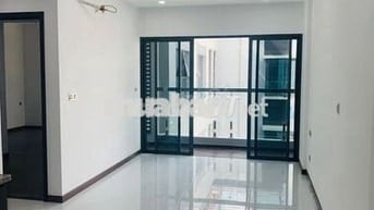 CHO THUÊ CĂN HỘ 1N RESS11 CÓ NỘI THẤT