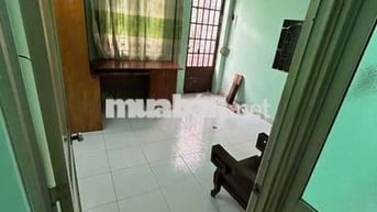Bán nhà hẻm Hậu Giang, 3 tầng, ngang 3,5m, dài 7m, chỉ 2,8 tỷ