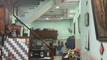 BÁN NHÀ MT NỘI BỘ 81 Đg702 HỒNG BÀNG DT:3,4-15M, 2LẦU ĐÚC, SD:180m2