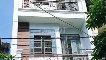 CẦN BÁN NHÀ MT 81 Đg702 HỒNG BÀNG DT:3,4-15M, 2LẦU ĐÚC, SD:180m2