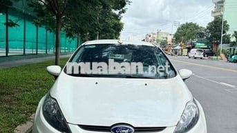 Ford Fiesta 2013 1.6 AT Hatchback - 100000 km