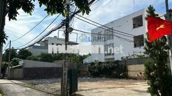 NGỘP BÁN GẤP LÔ ĐẤT HẺM 16M ĐƯỜNG PHẠM VĂN ĐỒNG, NGANG 5,5 MÉT.