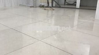 Nhà mới sửa, sạch sẽ, 1 lầu đúc, 4m x 6m, 1PN, 2WC, hẻm 2m Bà Hom
