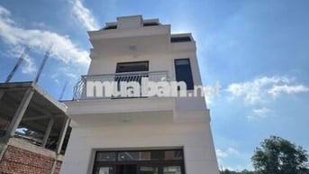 nhà phố thương mại , diện tích 5x14 . 2 phòng ngủ , mặt tiền ĐẠI LỘ