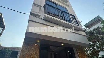 Bán nhà Trần Quốc Vượng Cầu Giấy Gần ĐH Quốc Gia 35m 4 Tầng Giá 7.7 Tỷ