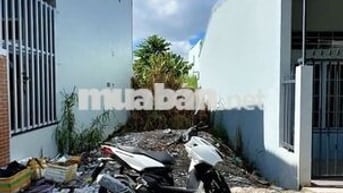 Chính chủ bán ngộp lô đất tại Bến Lức - Long An