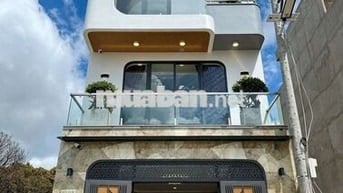 Nhà 5x17m đúc 3 tấm phong cách hiện đại. Xã Bà Điểm