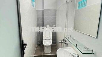 CĂN HỘ NẰM NGAY KẾ BÊN ĐẠI HỌC VĂN LANG PHÒNG MỚI FULL NỘI THẤT