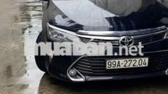 Bán toyota camry 2018 bản E