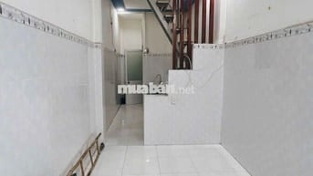 Rẻ quá khách ơi! 5tr chốt cọc 1tháng, nhà 3×10 trệt 1 lầu đúc 2pn 2wc