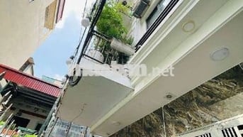 CẦU GIẤY NHÀ ĐẸP, NGÕ HỒ - PHÂN LÔ - 2 THOÁNG - 30M 6 TẦNG 8,1 TỶ