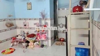 GẤP!! TRỌ 6 PHÒNG, DT 5x20, HẺM 6M, GẦN VINCOM, 10TR/THÁNG, 3 ĐỒNG TL