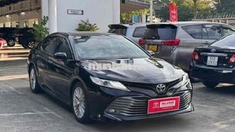Camry 2020 2.5Q siêu lướt mới keng