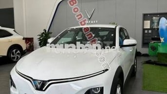 VinFast VF6 Eco 2025