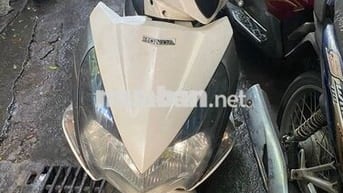 Nhà thừa xe nên bán cho đỡ chật