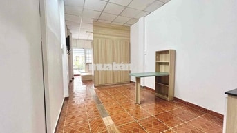 Cho Thuê Căn Hộ 1pn Mới Full NT Ban Công Máy Giặt Riêng Ngay Quận 10