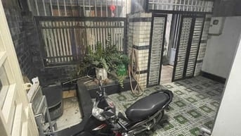 BÁN NHÀ 1 TRỆT 1 LẦU PHƯỜNG PLB Q9. TPHCM