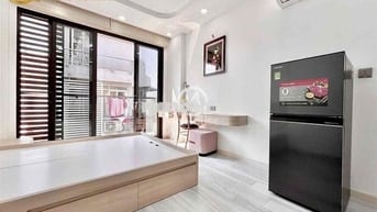 Khai Trương Căn Hộ Ban Công Phú Nhuận Gần Học Viện Hàng Không Quận 3