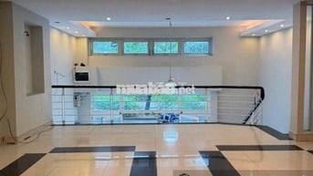 🏢 Cho thuê MBKD 200m² – 40tr/tháng – Hoàng Quốc Việt, Cầu Giấy