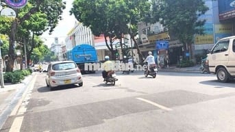 Bán nhà Hàng Bài Hoàn Kiếm 45m2 5 tầng mặt 5,2m 31,5 Tỷ