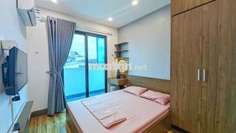 CCMN SIÊU XINH  BAN CÔNG THOÁNG ĐỐI DIỆN KHÁCH SẠN MARRIOT - ĐẠI LỘ TL
