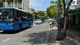 Mặt Tiền Kinh Doanh – Số 11A Phạm Viết Chánh, P.NCT, Q.1