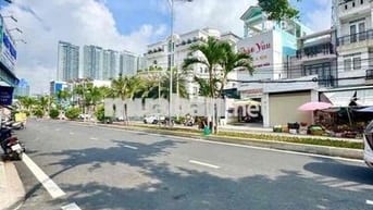 Bán Đất HXH Phú Thuận Quận7, sát MT 80m2 giá nhỉnh 6 tỉ