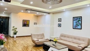 Cho thuê căn hộ chung cư 124m2, 3 ngủ, 2 WC, tiện ích đủ