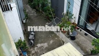 Nhà Nguyên căn 3 lầu, 3 PN, 3WC