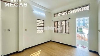 PHÒNG BAN CÔNG FULL NỘI THẤT MỚI - 40m2 - NGAY SAU HÀ ĐÔ CENTROSA