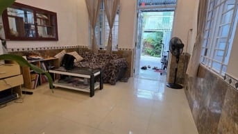 Bán nhà HÒN CHỒNG sát biển DT110m2-2PN-Vĩnh Phước-Nha Trang- chỉ 4ty7 