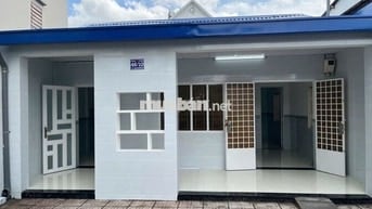 Nhà hẻm ôtô mới hoàn thiện , 2 phòng ngủ, 1 khách, 1 bếp, 2 toilet