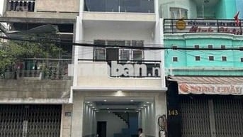 Nhà MT Ngô Quyền Q10, 4x12m, Trệt 2 lầu ST, 35 triệu/tháng