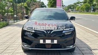 VinFast VF8 Eco 2023