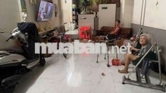 Bán nhà hẻm Hậu Giang, 4 tầng, ngang 4m dài 16m, chỉ 6,8 tỷ