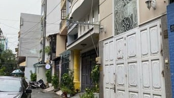 Cho thuê nhà Nguyên Căn - Hẻm xe tải – Tô Hiến Thành. Có sẵn máy lạnh