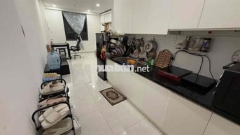cần share 1 phòng ngủ - 1wc riêng tại căn hộ sài gòn Intela