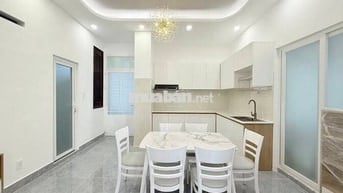 Mình cần bán chung cu Phú Thọ Lầu 6, 3.8 tỷ, 2bancony,tặng NT như hình