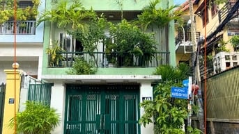 BÁN NHÀ GÓC 2 MẶT TIỀN : 40 NGUYỄN DUY HIỆU - P. THẢO ĐIỀN - Q. 2 -HCM