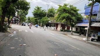Bán đất mt đường 10m5 Lương Định Của